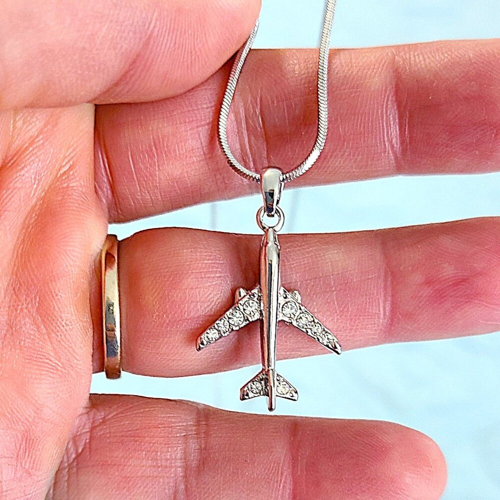 Flight attendant Pendant Necklace/Aviation Jewelry/Pilot Charm Pendant/Jet Gift - Picture 14 of 16